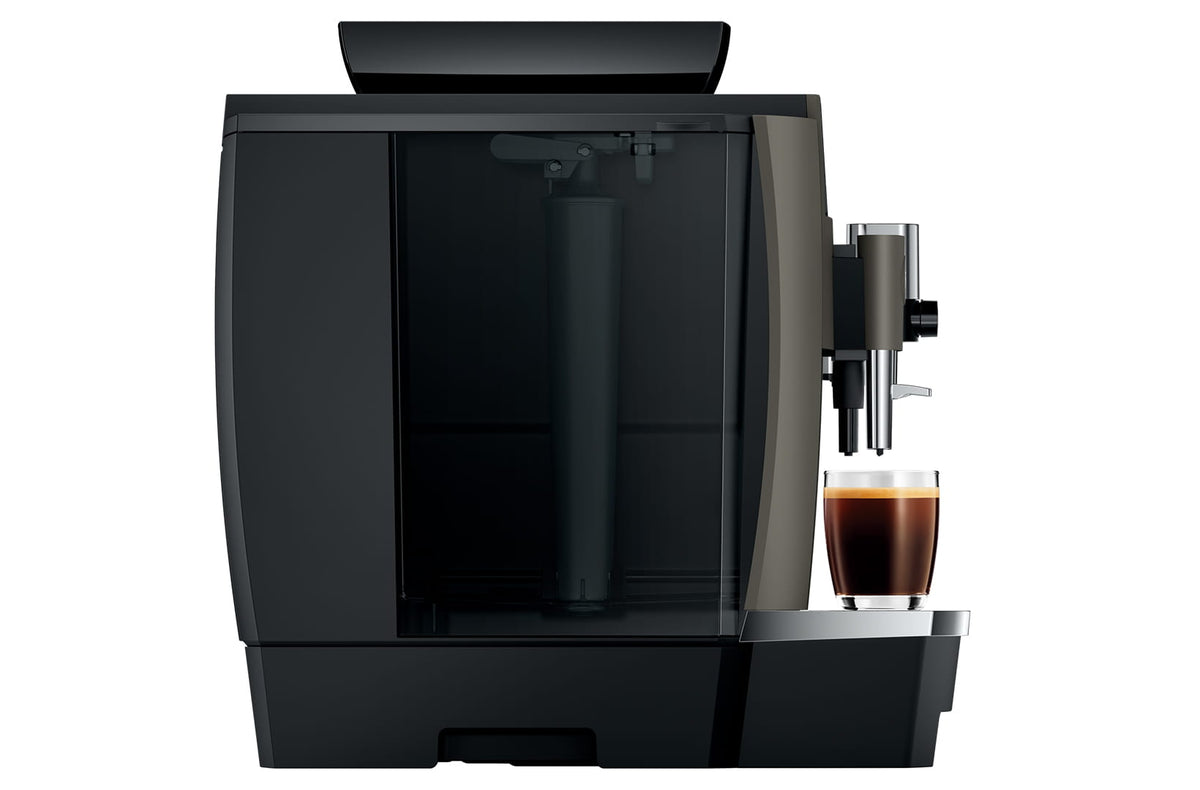 Cafetera Superautomática W8 Dark Inox 15709 + Recipiente de Leche 0.5LT JURA