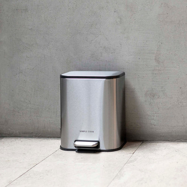 Basurero 5L con Pedal Mate Acabado Antihuella SIMPLECOOK