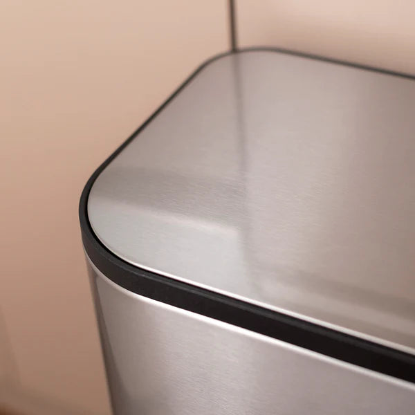 Basurero 30L con Pedal Mate Acabado Antihuellas SIMPLECOOK