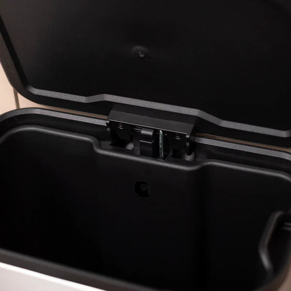 Basurero 30L con Pedal Mate Acabado Antihuellas SIMPLECOOK