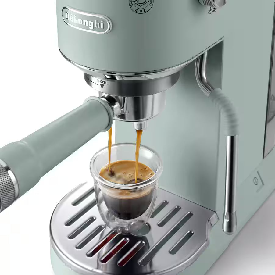 Cafetera Dedica Duo Cold Brew Verde EC890.GR DELONGHI