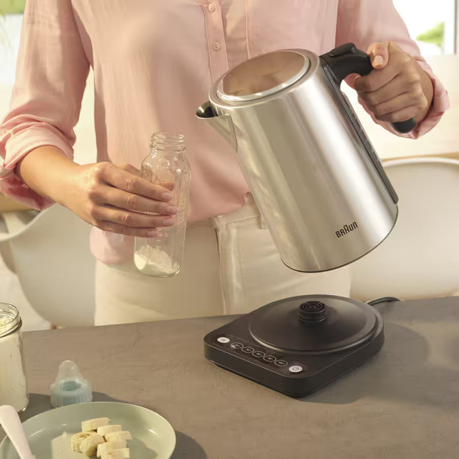 Hervidor 1.7L Identity WK5205BK Braun