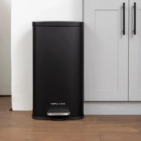 Basurero 30L con Pedal Negro Mate SIMPLECOOK
