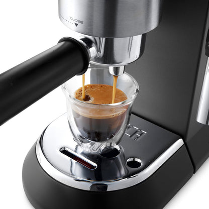 Cafetera Espresso Dedica Negro EC685.BK DELONGHI