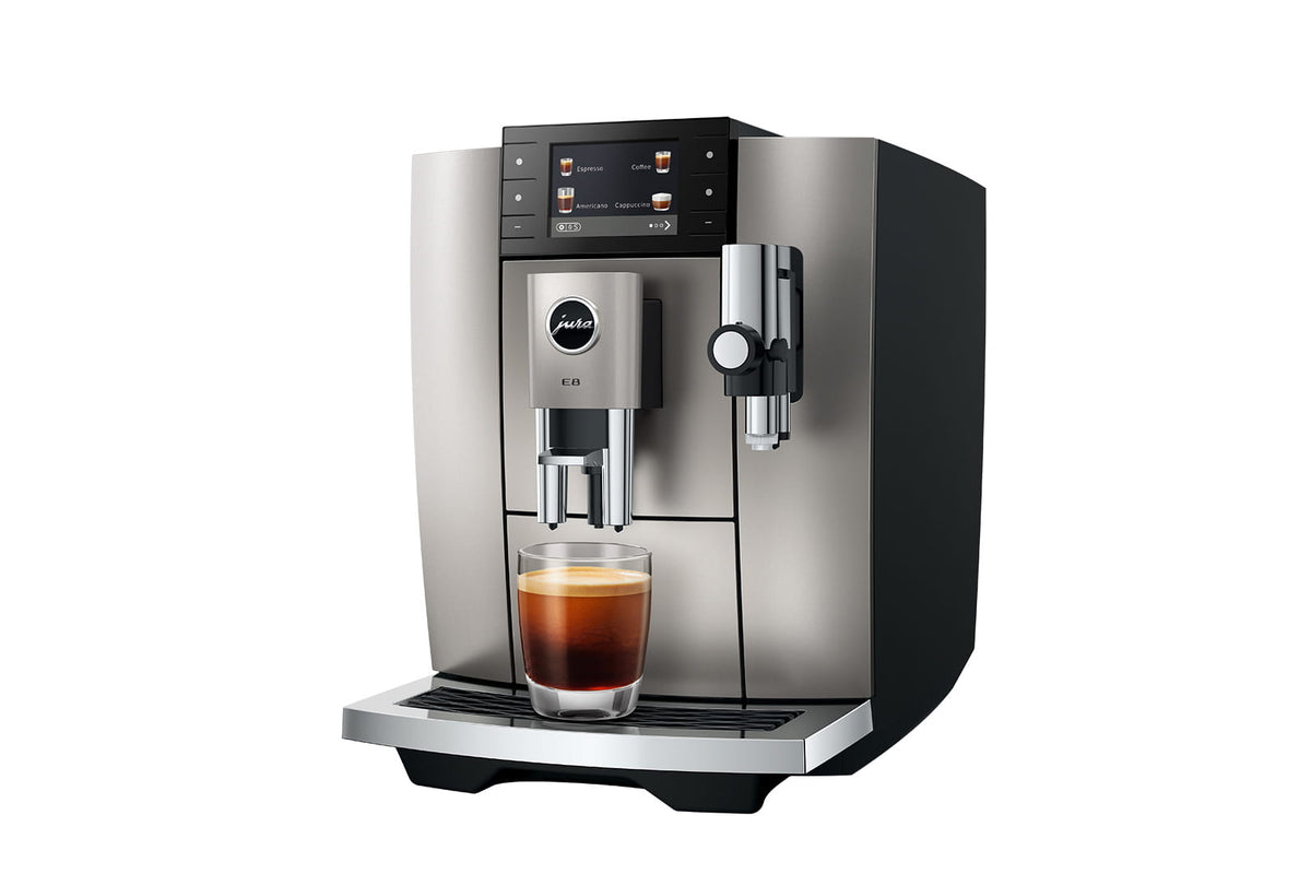 Cafetera Superautomática E8 Midnight Silver 15712 + Refrigerador de Leche Black 1.0LT JURA