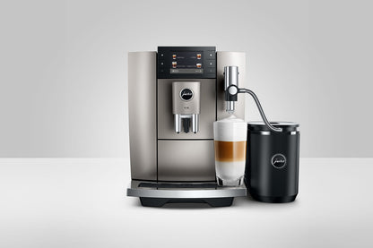 Cafetera Superautomática E8 Midnight Silver 15712 + Recipiente de Leche 0.5LT JURA