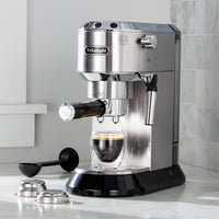 Cafetera Espresso Dedica Style Metal EC685.M DELONGHI
